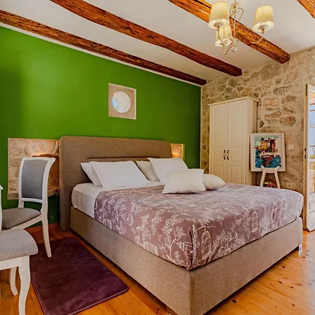 2 Bedroom Lovely In بيت للعطل Blato (Korcula)