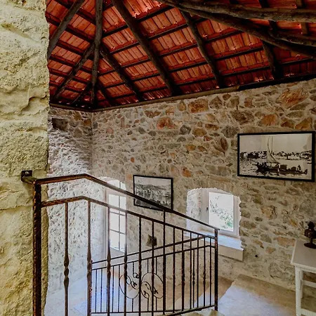 Holiday home 2 Bedroom Lovely In Blato