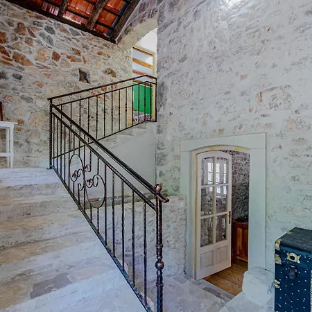 Holiday home 2 Bedroom Lovely In Blato *