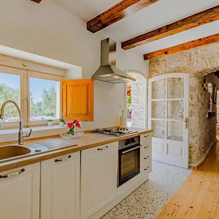 Holiday home 2 Bedroom Lovely In Blato *