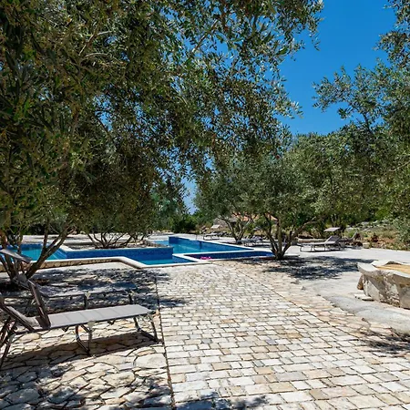 Holiday home 2 Bedroom Lovely In Blato *