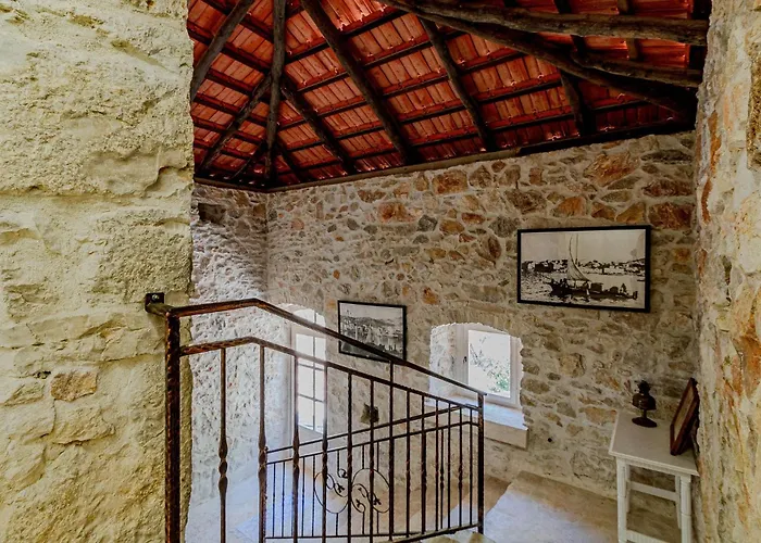 Vakantiehuis 2 Bedroom Lovely In