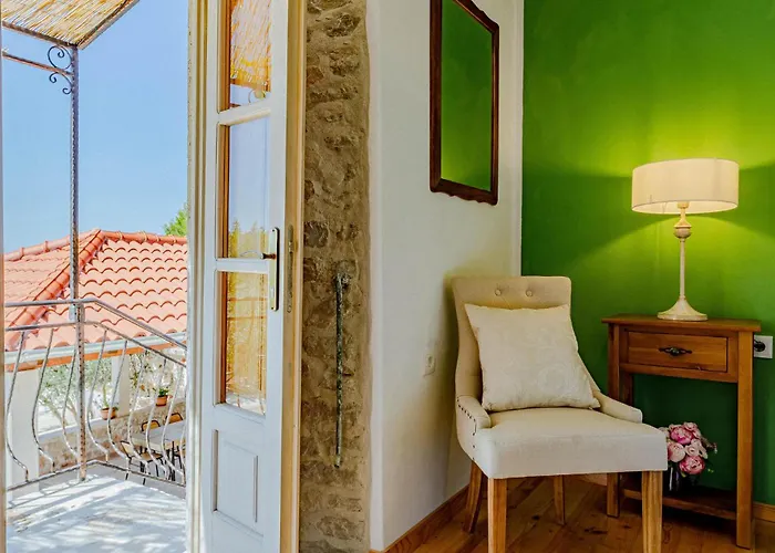 Vakantiehuis 2 Bedroom Lovely In Blato (Korcula)